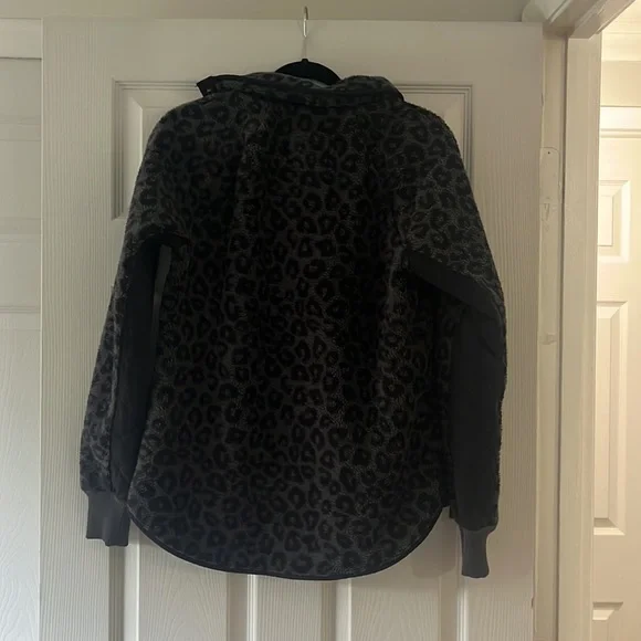 Abercrombie & Fitch Button Up Jacket - Picture 6 of 8